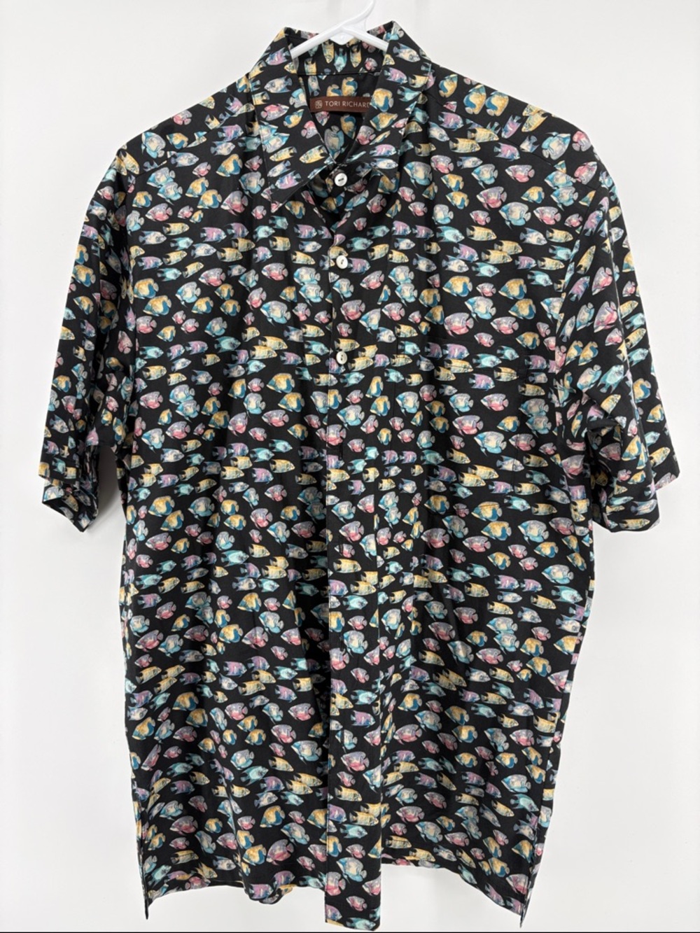 Tori Richard Black Short-Sleeve Button-Up with Multicolor Fish Print